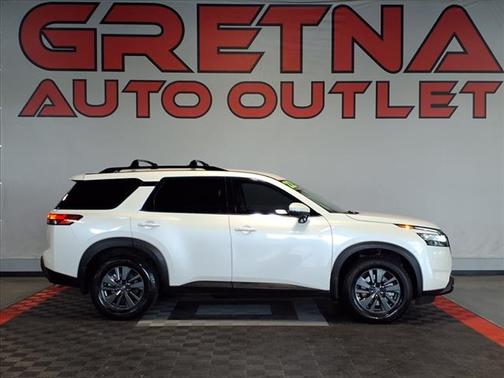 2022 Nissan Pathfinder SV 4WD