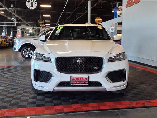 2019 Jaguar F-PACE S