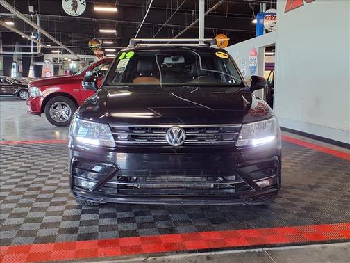 2019 Volkswagen Tiguan 2.0T SEL R-Line 4MOTION