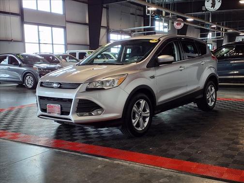 Ingot Silver Metallic 2014 Ford Escape SE