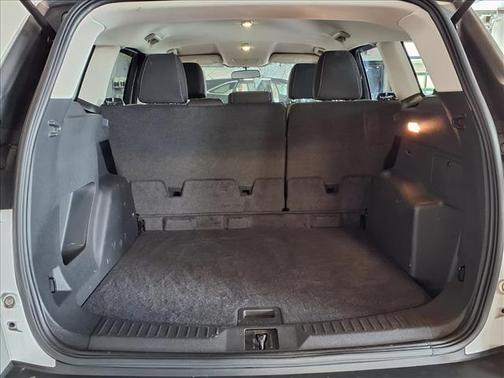 Ingot Silver Metallic 2014 Ford Escape SE