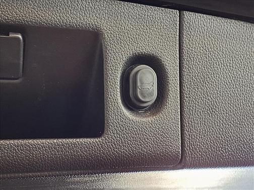 Onyx Black 2017 GMC Yukon SLT