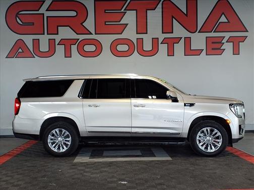 2021 GMC Yukon XL SLT