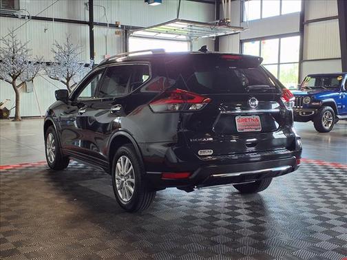 Magnetic Black 2018 Nissan Rogue SV