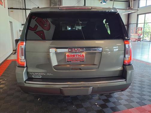 Mineral Metallic 2018 GMC Yukon XL Denali