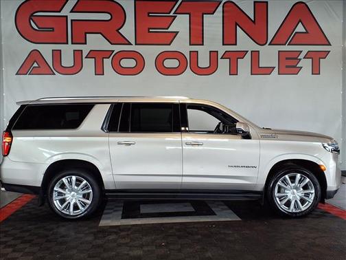 Empire Beige Metallic 2021 Chevrolet Suburban 4WD High Country