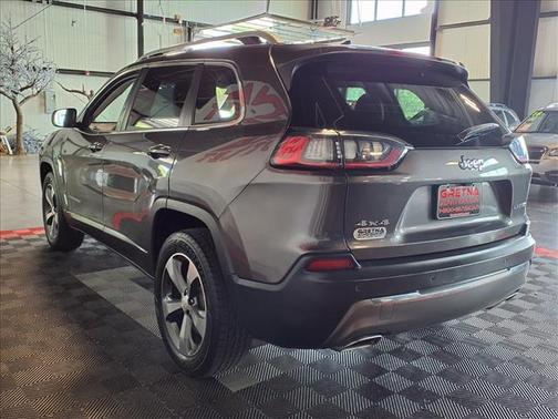 Granite Crystal Metallic Clearcoat 2019 Jeep Cherokee Limited