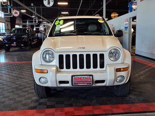 Stone White 2004 Jeep Liberty Limited