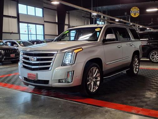 2019 Cadillac Escalade Luxury