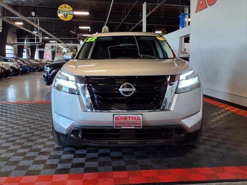 2022 Nissan Pathfinder SV 4WD