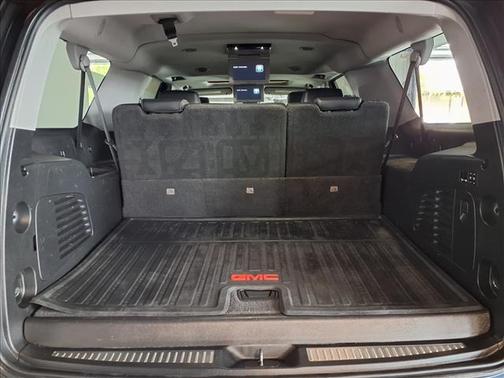 Dark Sky Metallic 2019 GMC Yukon XL SLT