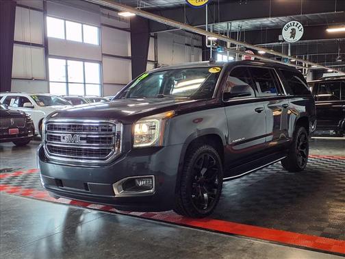 Dark Sky Metallic 2019 GMC Yukon XL SLT