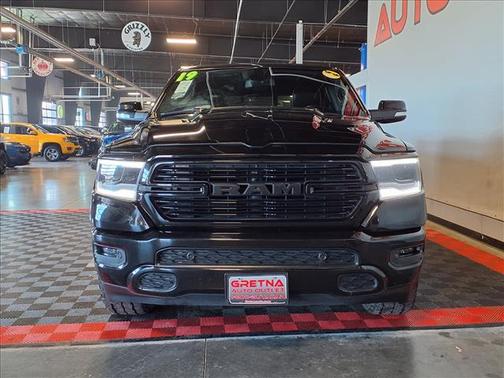 Diamond Black Crystal Pearlcoat 2019 RAM 1500 Laramie