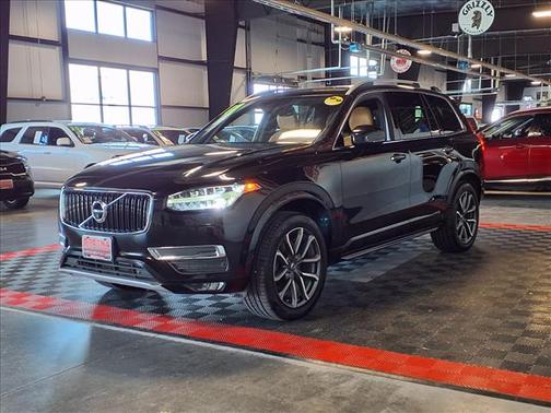 Onyx Black Metallic 2017 Volvo XC90 T6 Momentum