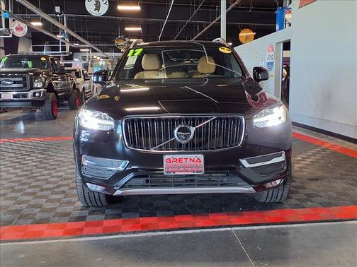 Onyx Black Metallic 2017 Volvo XC90 T6 Momentum