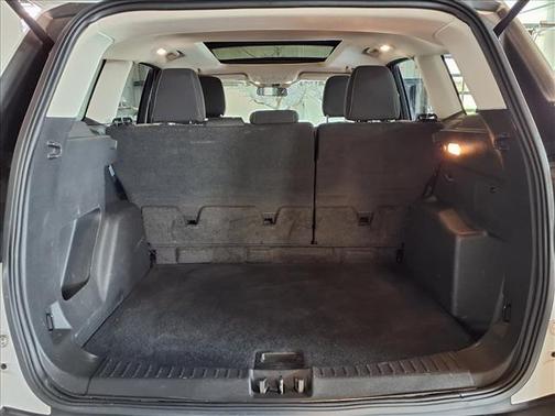 Oxford White 2018 Ford Escape SE