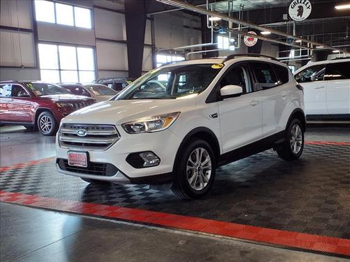 Oxford White 2018 Ford Escape SE