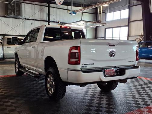 2023 RAM 2500 Laramie Crew Cab 4x4 6'4' Box