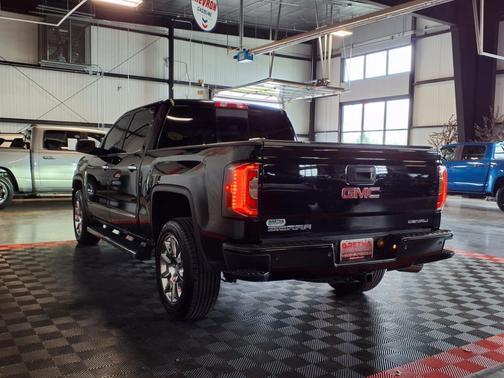 Onyx Black 2018 GMC Sierra 1500 Denali