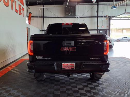 Onyx Black 2018 GMC Sierra 1500 Denali