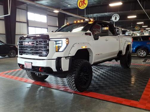 2025 GMC Sierra 2500 AT4