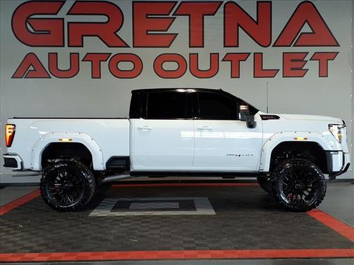 2025 GMC Sierra 2500 AT4