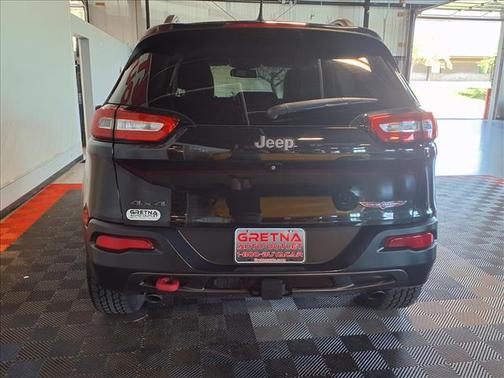 Brilliant Black Crystal Pearlcoat 2015 Jeep Cherokee Trailhawk