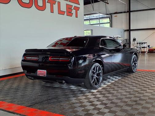Pitch Black Clearcoat 2021 Dodge Challenger SXT