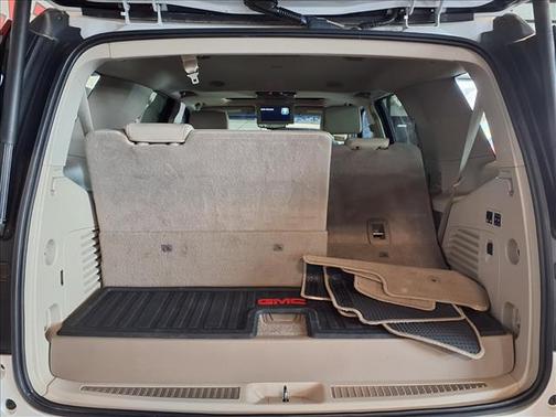 White Frost Tricoat 2017 GMC Yukon Denali