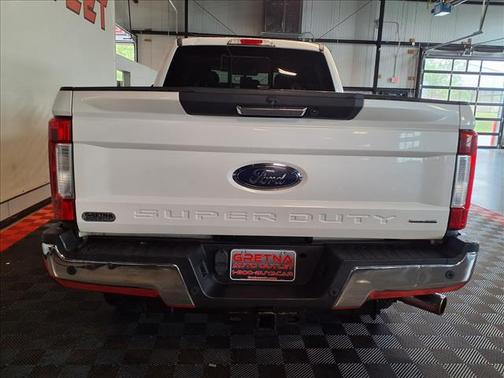 White Platinum Metallic Tri-Coat 2017 Ford F-350 Lariat