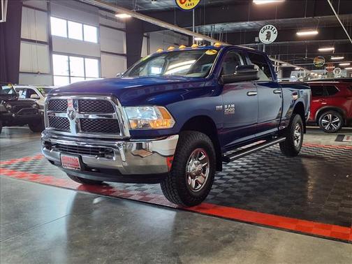 Blue Streak Pearlcoat 2018 RAM 2500 Tradesman Crew Cab 4x4 6'4' Box