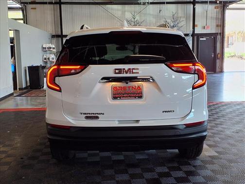 Summit White 2021 GMC Terrain SLE