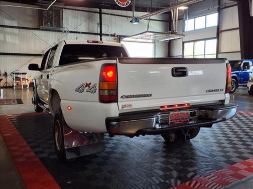 Summit White 2002 Chevrolet Silverado 3500 LT Crew Cab