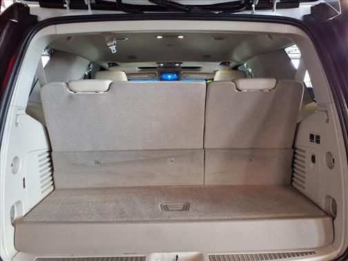 Crystal White Tricoat 2018 Cadillac Escalade Premium Luxury