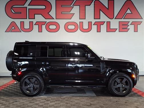 2023 Land Rover Defender 110 V8