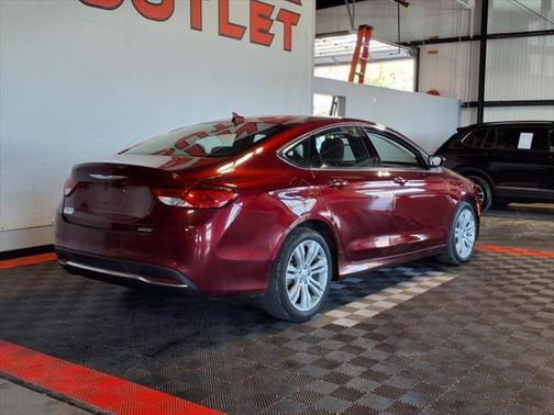 2016 Chrysler 200 Limited
