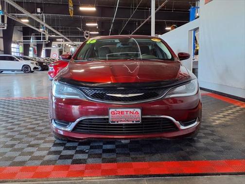 2016 Chrysler 200 Limited