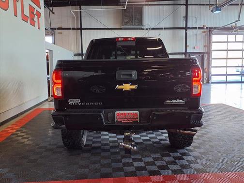 2018 Chevrolet Silverado 1500 High Country