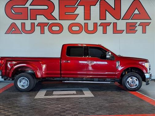 Ruby Red Metallic Tinted Clearcoat 2017 Ford F-350 Lariat