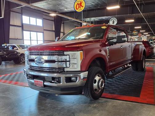 Ruby Red Metallic Tinted Clearcoat 2017 Ford F-350 Lariat