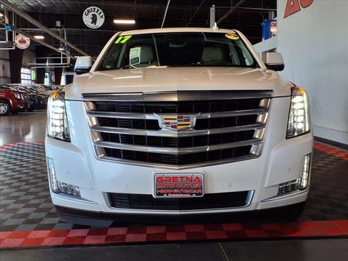 2017 Cadillac Escalade Luxury