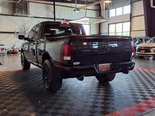 Brilliant Black Crystal Pearl 2017 RAM 1500 Sport