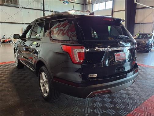 Shadow Black 2016 Ford Explorer XLT