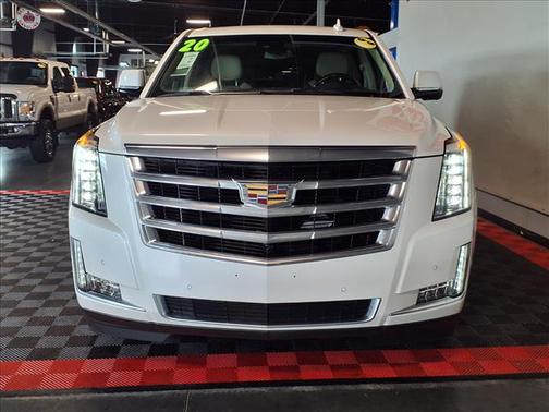 Crystal White Tricoat 2020 Cadillac Escalade ESV Luxury