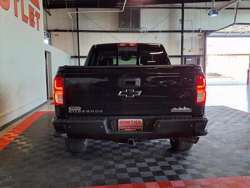 2017 Chevrolet Silverado 1500 High Country