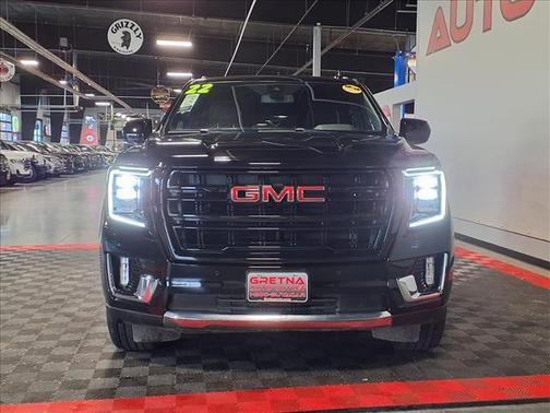 2022 GMC Yukon SLT