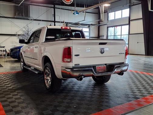 Bright White Clearcoat 2017 RAM 1500 Laramie