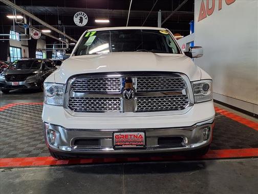 Bright White Clearcoat 2017 RAM 1500 Laramie