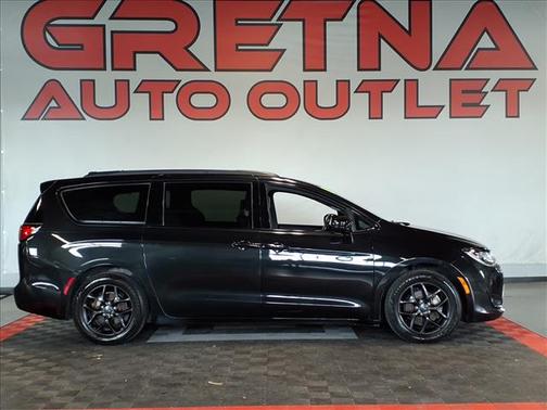 2019 Chrysler Pacifica Touring-L Plus