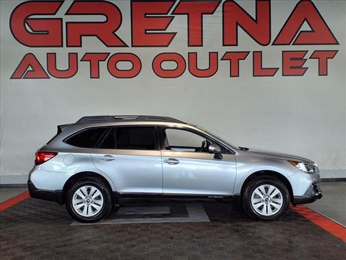 Ice Silver Metallic 2018 Subaru Outback 2.5i Premium